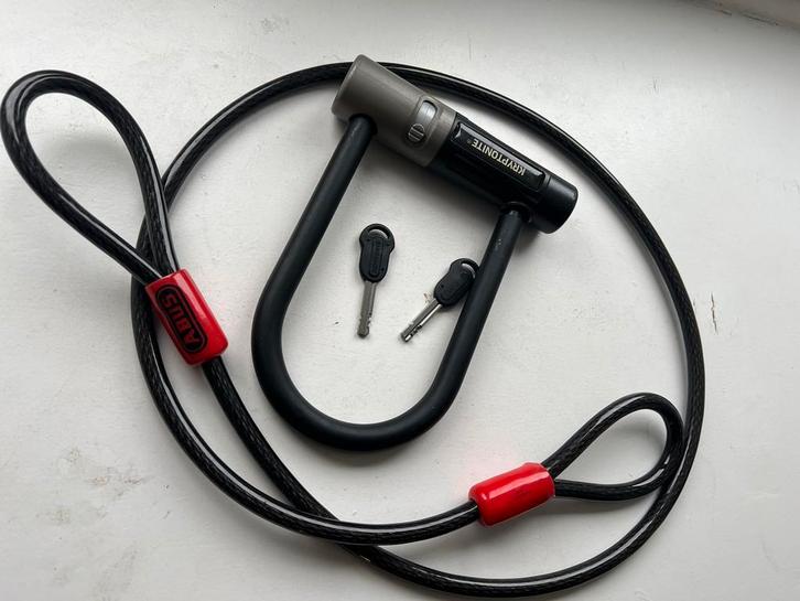 Kryptonite fietsslot met ABUS kabel, Fietsen en Brommers, Fietsaccessoires | Fietssloten, Zo goed als nieuw, Beugelslot, Ophalen of Verzenden