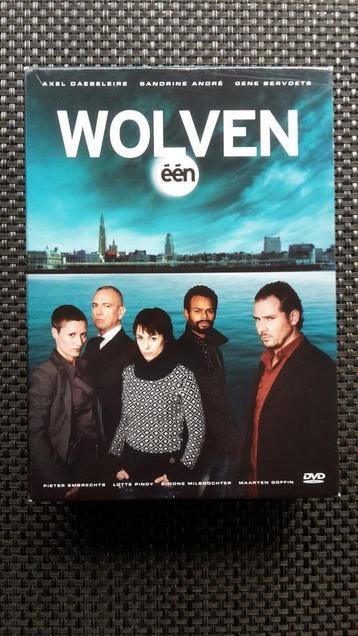 DVD box tv serie Wolven met Axel Daeseleire beschikbaar voor biedingen