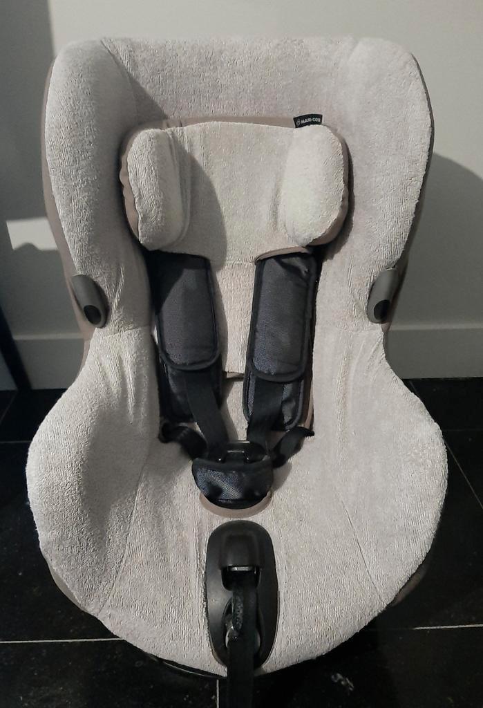 Draaibare autostoel Maxi-Cosi Axiss met hoes 2x beschikaar, Kinderen en Baby's, Autostoeltjes, Gebruikt, Maxi-Cosi, 9 t/m 18 kg