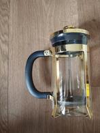 Verse theepot, waterkan en geschikt voor andere vloeistoffen, Ophalen