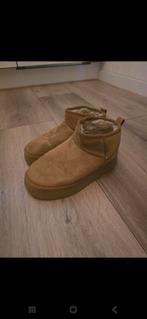 Uggs (maat 38), Kleding | Dames, Schoenen, Ophalen of Verzenden, Zo goed als nieuw, Zwart