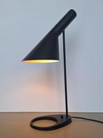 vintage Deens design zwarte tafel-lamp ontwerp Arne Jacobsen, Huis en Inrichting, Lampen | Tafellampen, 50 tot 75 cm, Ophalen of Verzenden