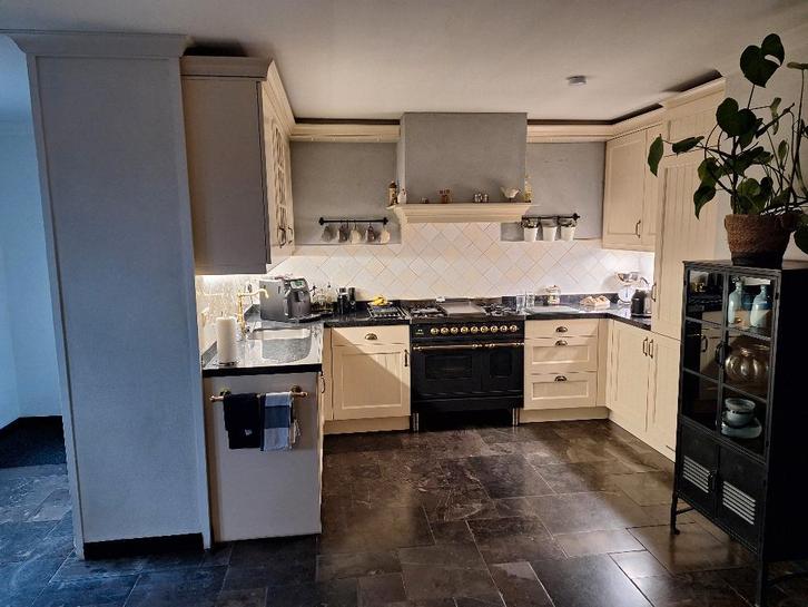 Rotpunkt eiken keuken zelf demonteren Februari 2026, Huis en Inrichting, Keuken | Complete keukens, Gebruikt, U-keuken, Crème