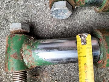 Hydroliek cilinder cilinders voorlader  beschikbaar voor biedingen