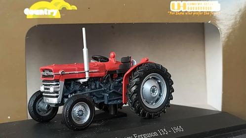 Massey Ferguson 135 1965 1:43 Universal Hobbies Pol, Hobby en Vrije tijd, Modelauto's | 1:43, Nieuw, Tractor of Landbouw, Universal Hobbies