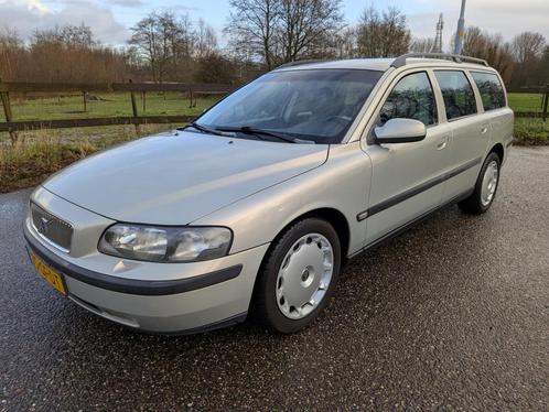 Volvo V70 2.4 Comfort Line Airco Radio Cd APK 17-06-2026, Auto's, Volvo, Bedrijf, Te koop, V70, ABS, Airbags, Airconditioning
