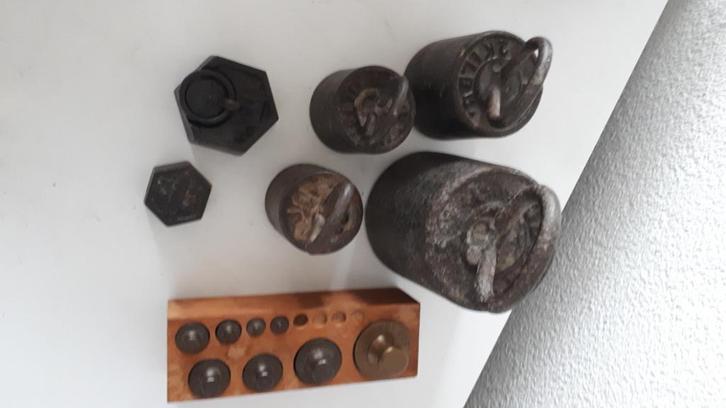 Oude gewichten, Antiek en Kunst, Antiek | Gereedschap en Instrumenten, Ophalen of Verzenden