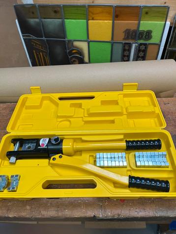 Hydraulische krimptang 16-300 mm2 beschikbaar voor biedingen