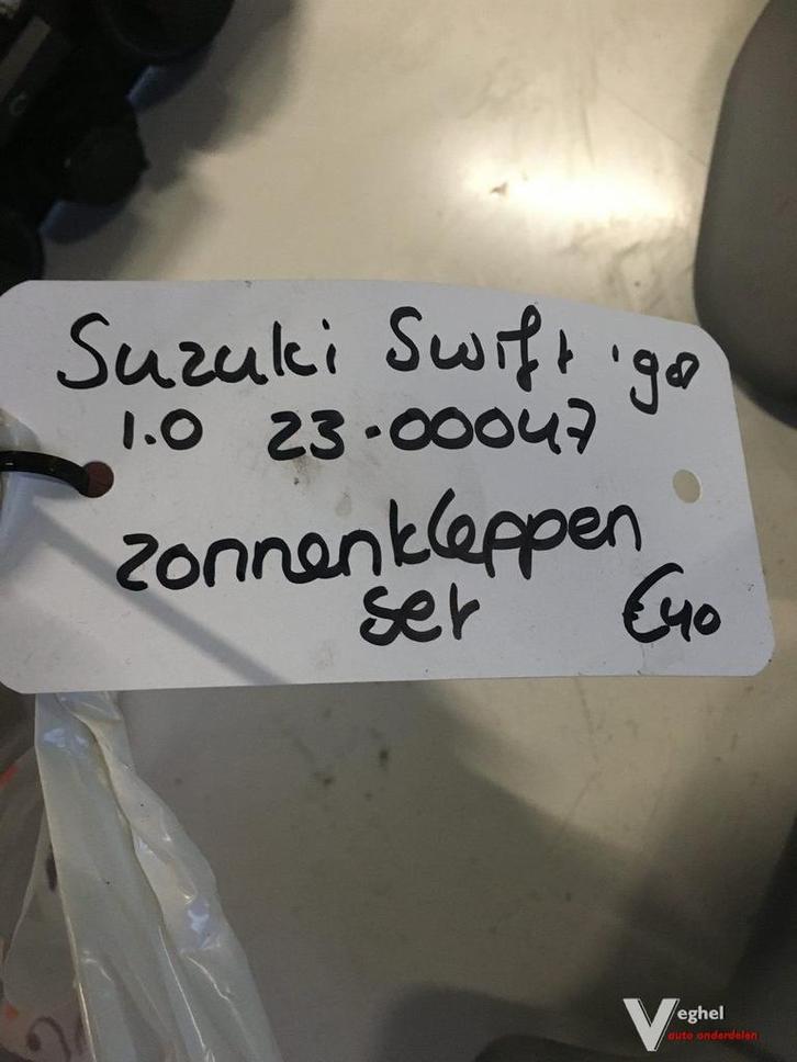 Suzuki Swift 1998 Zonnekleppenset, Auto-onderdelen, Interieur en Bekleding, Gebruikt, Ophalen of Verzenden