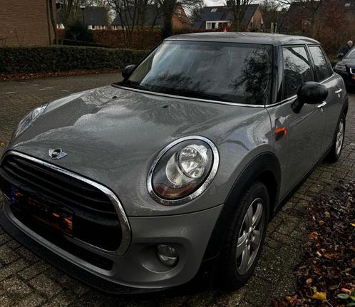 Mini 1.2 ONE 75KW 5D 2018 Grijs, Auto's, Mini, Particulier, One, Benzine, C, Hatchback, Handgeschakeld, Origineel Nederlands, Zilver of Grijs
