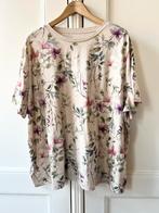 Shein Curve t-shirt beige met bloemen, maat 4XL - nieuw, Ophalen of Verzenden, Nieuw, Beige, Shirt of Top