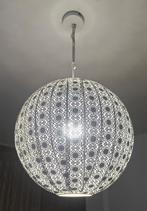 Elegante witte metalen hanglamp / 50 cm, Huis en Inrichting, Lampen | Hanglampen, Ophalen, Zo goed als nieuw, Metaal, Minder dan 50 cm