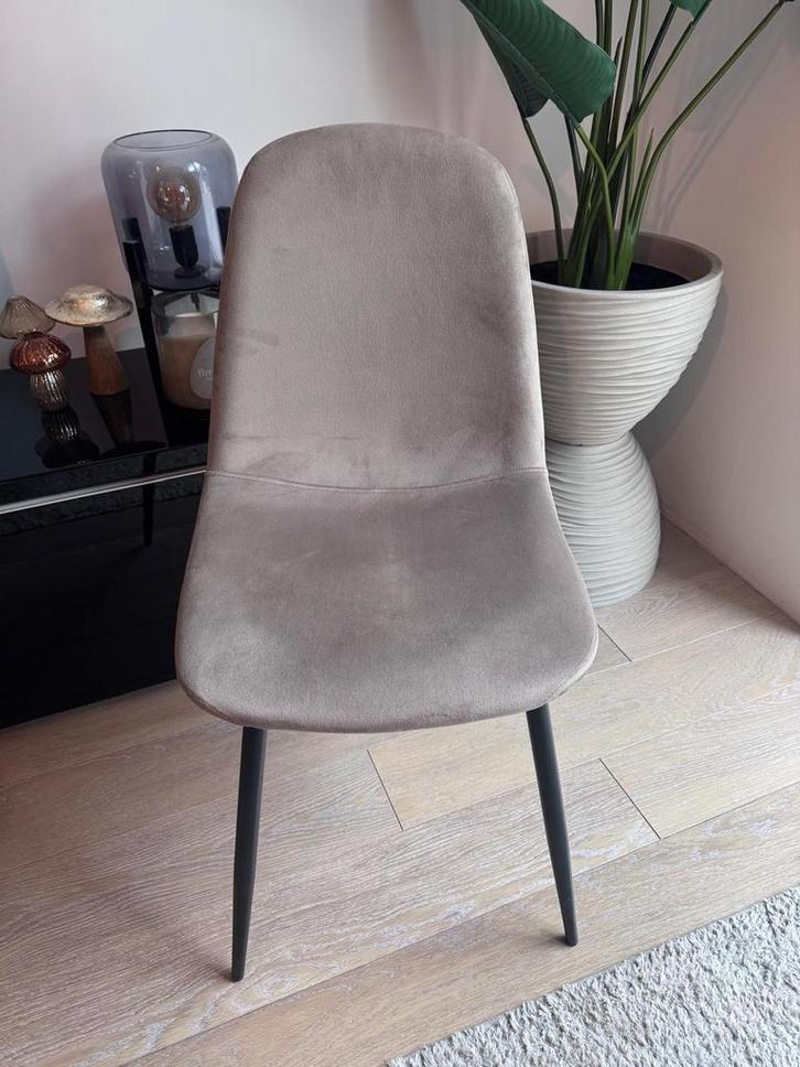 Velvet stoelen x4 Taupe/Beige, Huis en Inrichting, Stoelen, Zo goed als nieuw, Overige kleuren, Ophalen