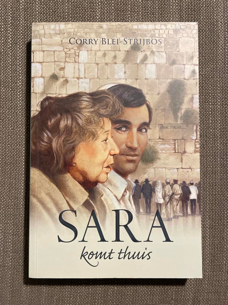 Sara komt thuis - Corry Bleij-Strijbos, Boeken, Ophalen of Verzenden, Zo goed als nieuw, Jodendom