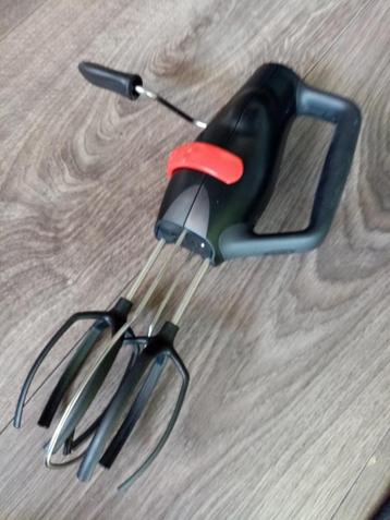 Handige handmixer voor tent of caravan  beschikbaar voor biedingen