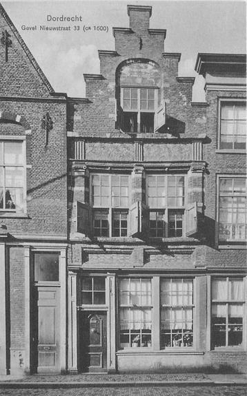 (386-220-023) Dordrecht Gevel Nieuwstraat beschikbaar voor biedingen