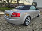Audi A4 Cabriolet 2.4 V6 XENON/leer/AIRCO, Voorwielaandrijving, Gebruikt, Cabriolet, 4 stoelen