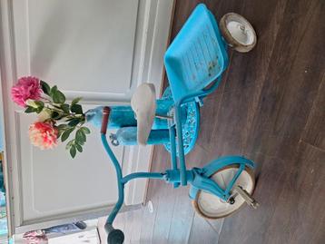 Jaren 60 kinderfietsje beschikbaar voor biedingen
