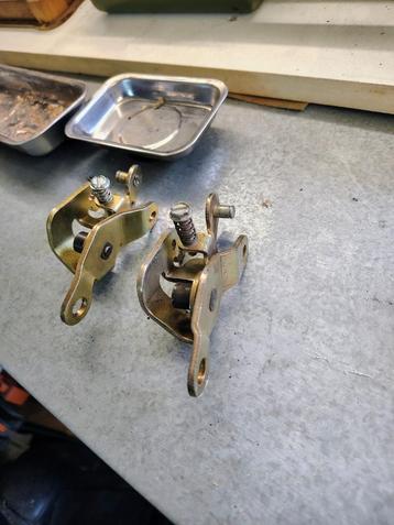Edelbrock gaskabel beugel EDL-1483 beschikbaar voor biedingen