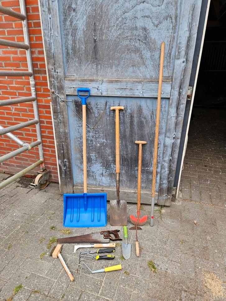 Divers tuingereedschap, zowel met steel als voor in de hand, Tuin en Terras, Hand-tuingereedschap, Zo goed als nieuw, Overige soorten