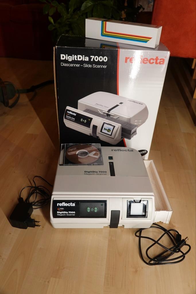 Reflecta DigitDia 7000, Computers en Software, Scanners, Zo goed als nieuw, Ophalen