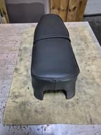 Mooie Origineel Nieuw bekleed kreidler zadel, Rhenen, Van belzen scooters, Ophalen of Verzenden, Zadel