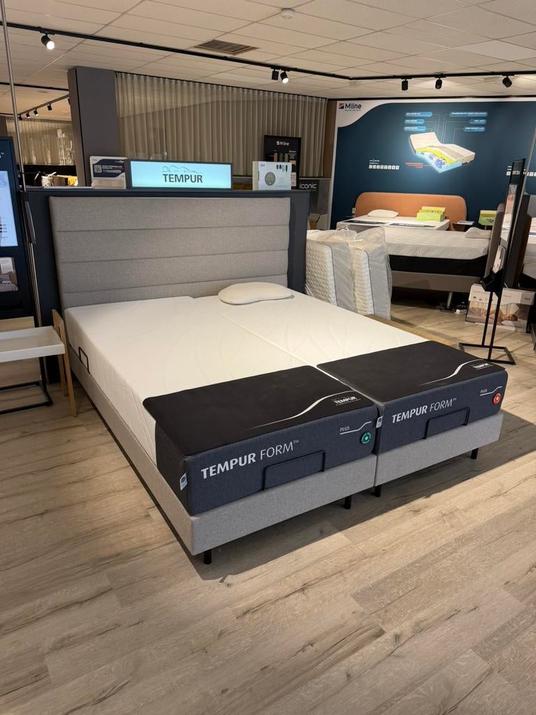 TEMPUR Form elektrische boxspring nieuw 40% korting! 180x210, 210 cm, Ophalen of Verzenden, 180 cm, Nieuw