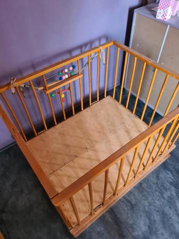 Vintage Retro kinder box opklapbaar beschikbaar voor biedingen