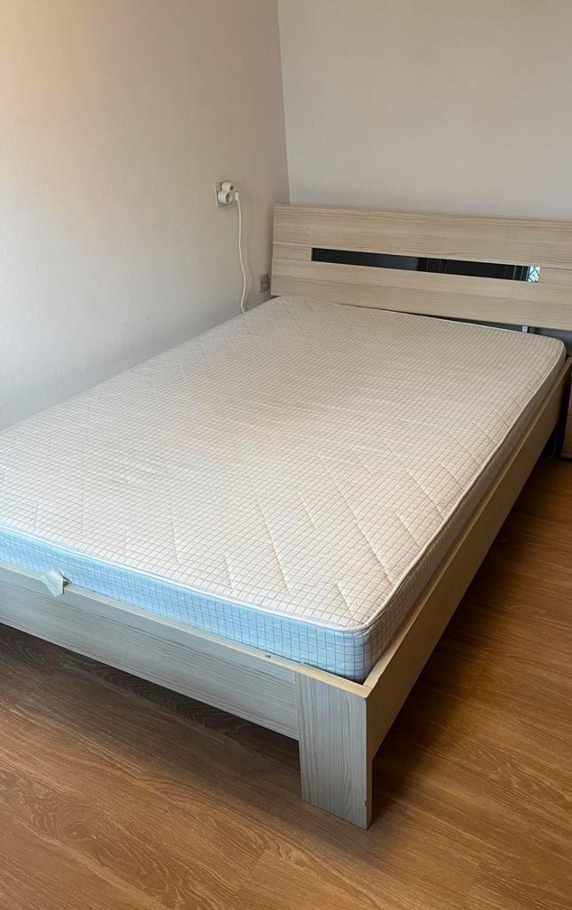 Bed inclussief lattenbodem, Huis en Inrichting, Slaapkamer | Bedden, Gebruikt, Tweepersoons, 140 cm, 200 cm, Hout, Crème, Ophalen