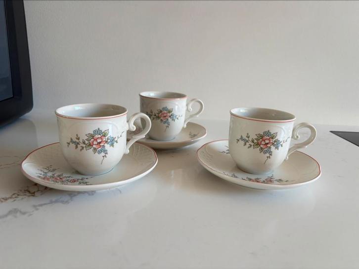 High tea ~ Villeroy & Boch ~ sets van een kop en schotel, Antiek en Kunst, Antiek | Servies los, Ophalen of Verzenden