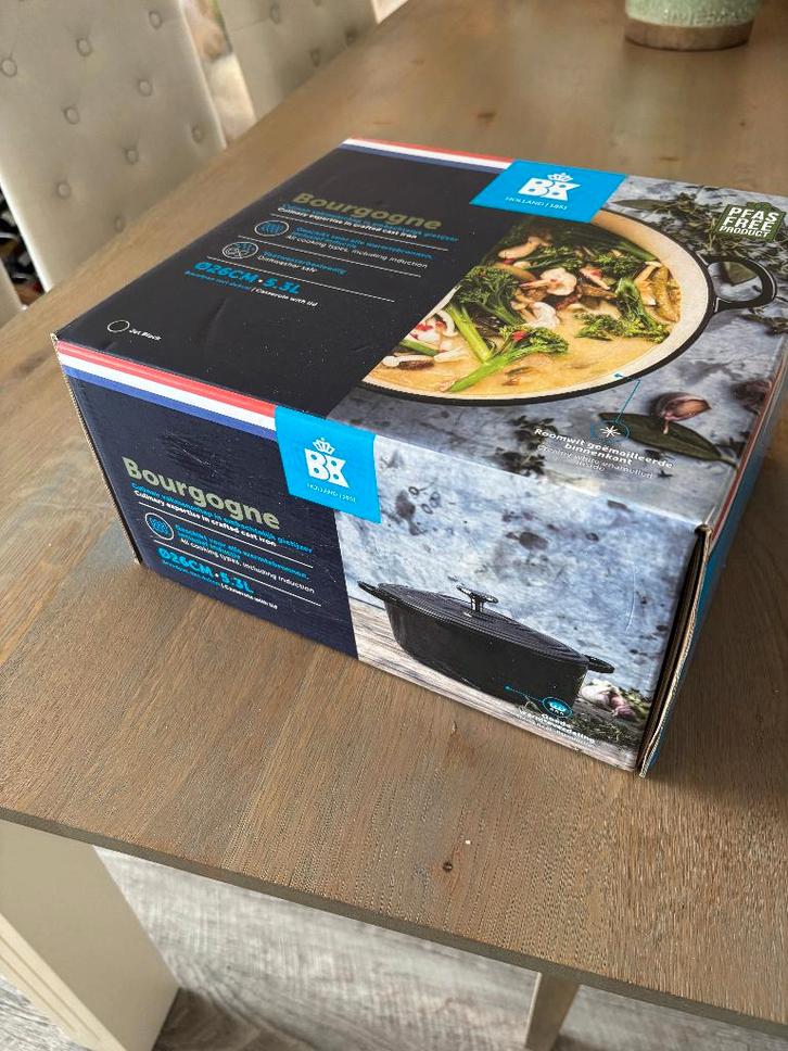 BK Braadpan Bourgogne zwart 26 cm Nieuw in doos, Huis en Inrichting, Keuken | Potten en Pannen, Nieuw, Koekenpan of Braadpan, Gietijzer