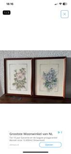 Twee mooie lieve geborduurde lijstjes. 18.5 by 24 cm., Ophalen of Verzenden, Zo goed als nieuw, Hout, Minder dan 50 cm