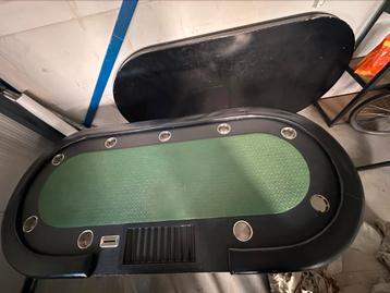 Pokertafel beschikbaar voor biedingen