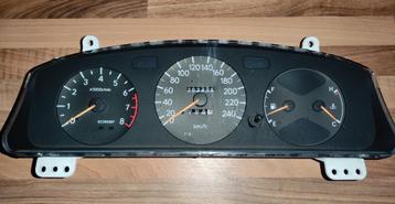 Toyota Carina herstelling instrumentbord beschikbaar voor biedingen