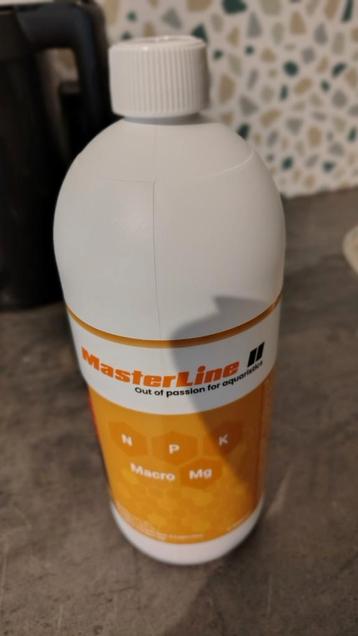MasterLine II Macro plantenvoeding 800 mL beschikbaar voor biedingen