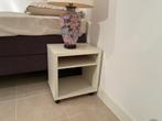 Nachtkastjes 2 stuks. Vrij zwaar. Nette staat., Ophalen, Gebruikt, 45 tot 65 cm, Minder dan 55 cm