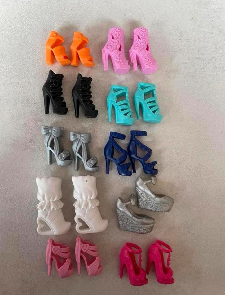 Barbie schoenen, Verzamelen, Poppen, Gebruikt, Accessoires, Ophalen of Verzenden