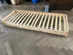 UTÅKER Stapelbaar bed, grenen, 80x200 cm; 1 deel, Ophalen, 70 tot 85 cm, Zo goed als nieuw, Lattenbodem