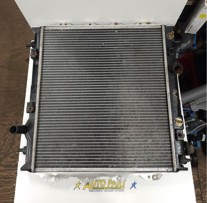 Chrysler PT Cruiser radiator  2001-2002, Auto-onderdelen, Motor en Toebehoren, Amerikaanse onderdelen, Chrysler, Gebruikt, Ophalen of Verzenden