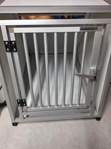 Hundos autobench bench Rex maat M kelders kooien aluminium  beschikbaar voor biedingen