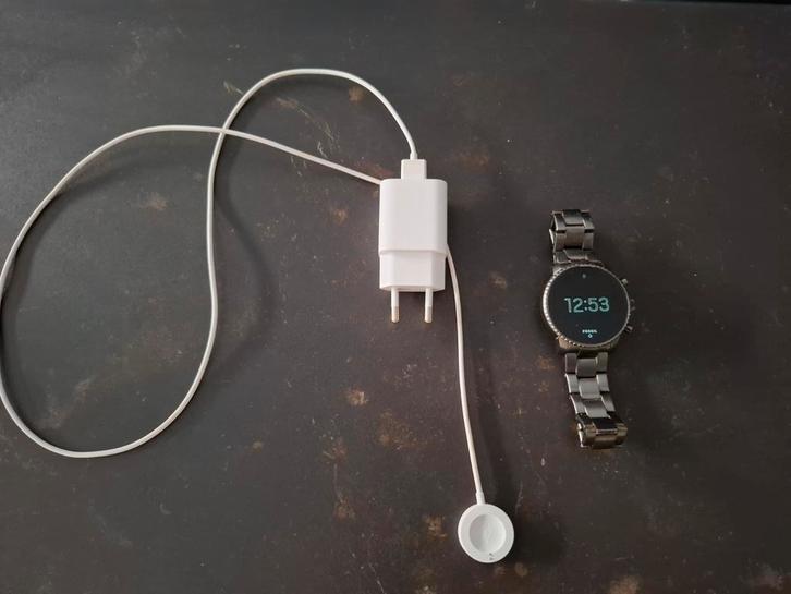 Fossil Smartwatch - Goed Onderhouden!, Sieraden, Tassen en Uiterlijk, Horloges | Heren, Zo goed als nieuw, Ophalen of Verzenden