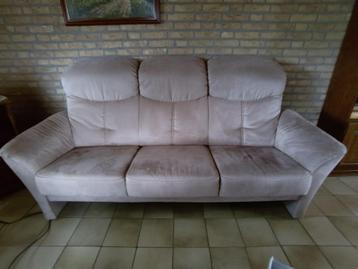 3 zits bank beschikbaar voor biedingen