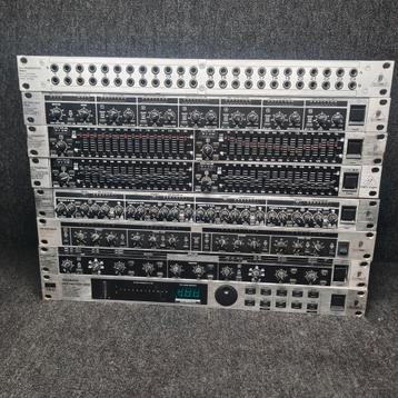 BEHRINGER randapparatuur 19 inch 5x
 beschikbaar voor biedingen