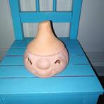 Knoflookpotje terracotta met gezichtje met gebruikerssporen, Ophalen, Gebruikt