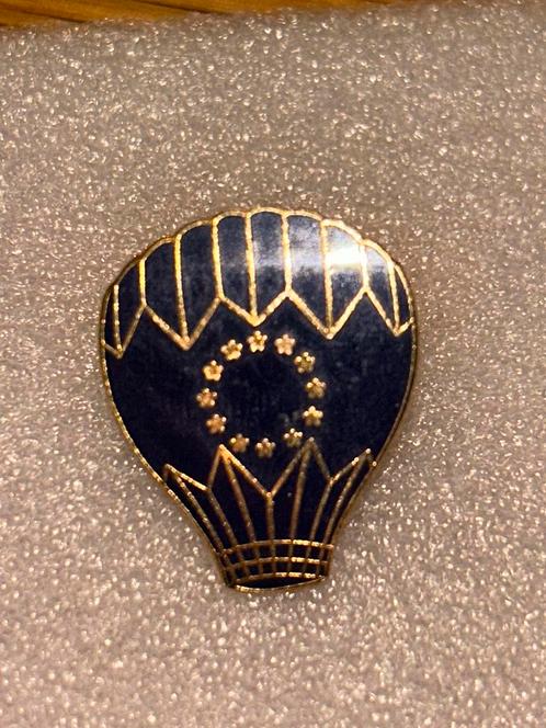 Luchtballon europa, Verzamelen, Speldjes, Pins en Buttons, Zo goed als nieuw, Speldje of Pin, Overige onderwerpen, Ophalen of Verzenden