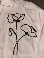 Mooi wit jasje met bloemen, Wit, Ophalen of Verzenden, Zo goed als nieuw, Jasje