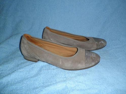 pumps met laag hakje maat 38,5 merk : Gabor, Kleding | Dames, Schoenen, Zo goed als nieuw, Pumps, Overige kleuren, Ophalen of Verzenden