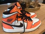 Air Jordan 1 Mid Oranje - Maat 41, Kleding | Dames, Schoenen, Ophalen of Verzenden, Gedragen, Oranje, Sneakers of Gympen
