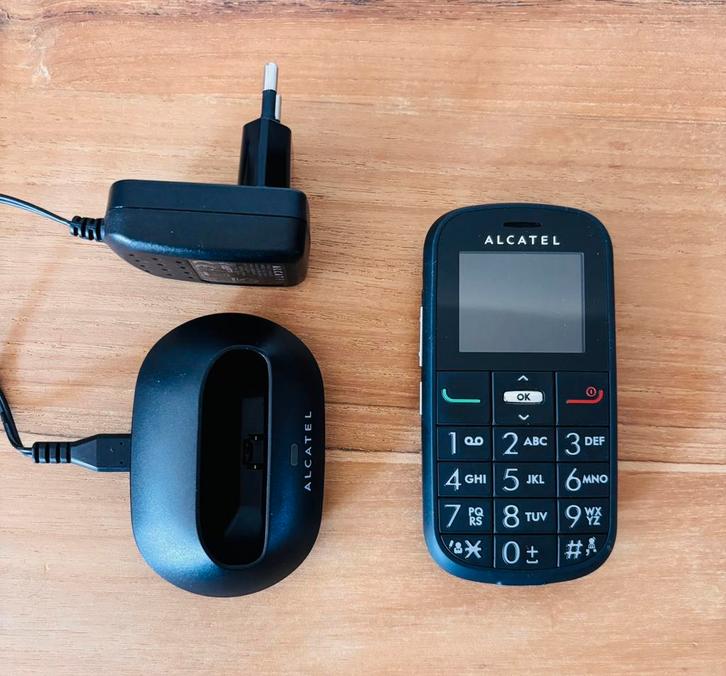 Alcatel One Touch 282 senioren mobiele telefoon, Telecommunicatie, Mobiele telefoons | Overige merken, Gebruikt, Zonder abonnement