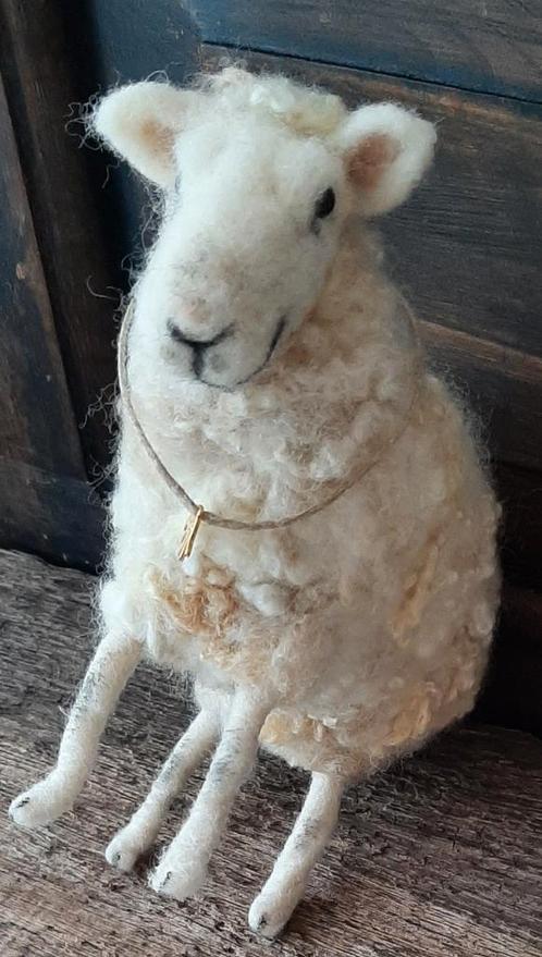 Genaaldvilt schaap wol naaldvilten schaapje handgemaakt, Hobby en Vrije tijd, Vilt, Nieuw, Wolvilt, Ophalen of Verzenden